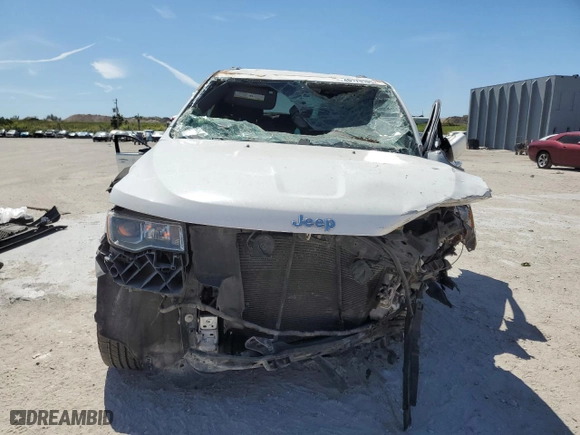 2017 Jeep Grand Cherokee Laredo with VIN 1C4RJEAG8HC628637, listed as a Copart auction lot 48170105 with 0 mi miles and Salvage Title. Bid and sale history available at carsss.com. Image 5.