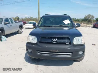2007 Toyota Sequoia SR5 with VIN 5TDZT34A27S295421, listed as a IAAI auction lot 41570426 with 260,809 mi miles. Bid and sale history available at carsss.com. Image 12.