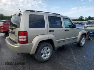 2011 Jeep Liberty Sport Jet z VIN 1J4PN2GK9BW549760, wystawiony jako Copart lot #60338095 z przebiegiem 143 143 mil mil oraz Czysty tytuł • Clean title. Historia ofert i sprzedaży dostępna na DreamBid. Obrazek 3.