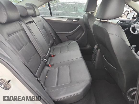 2012 Volkswagen Jetta TDI w/Premium & Nav с VIN 3VWLL7AJ3CM088190, выставлен на аукционе Copart как лот 63841905 с пробегом Не указан миль и Списание • Salvage title. История ставок и продаж доступна на DreamBid. Изображение 10.