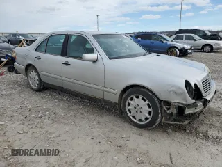 1996 Mercedes-Benz E Class with VIN WDBJF20F9TJ003169, listed as a Copart auction lot 45449525 with 171,754 mi miles and Salvage Title. Bid and sale history available at carsss.com. Image 4.