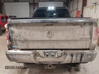2018 Ram 2500 Big Horn with VIN 3C6UR5DJ7JG166205, listed as a IAAI auction lot 41357740 with 62,612 mi miles. Bid and sale history available at carsss.com. Image 16.