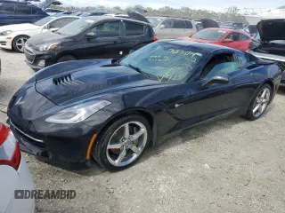 2014 Chevrolet Corvette 3LT z VIN 1G1YF2D7XE5105412, wystawiony jako Copart lot #76275714 z przebiegiem Nie podano mil oraz Nie do naprawy • Non repairable. Historia ofert i sprzedaży dostępna na DreamBid. Obrazek 1.