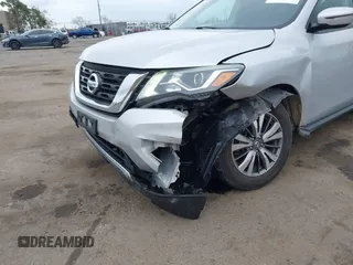 2018 Nissan Pathfinder SL with VIN 5N1DR2MN6JC612384, listed as a IAAI auction lot 41787986 with 149,247 mi miles. Bid and sale history available at carsss.com. Image 6.
