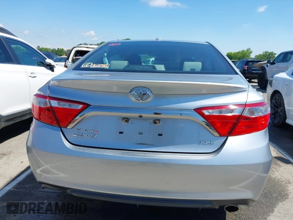 2017 Toyota Camry XLE z VIN 4T1BF1FK6HU411103, wystawiony jako IAAI lot #42233170 z przebiegiem 125 740 mil mil oraz . Historia ofert i sprzedaży dostępna na DreamBid. Obrazek 16.