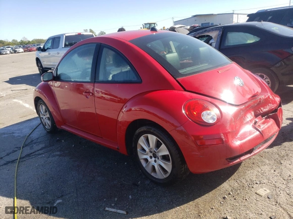 2008 Volkswagen New Beetle Coupe S with VIN 3VWPW31C48M507559, listed as a Copart auction lot 73421394 with 186,518 mi miles and Salvage Title. Bid and sale history available at carsss.com. Image 2.
