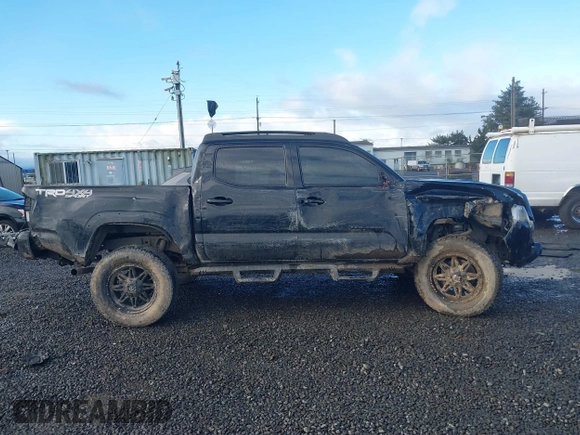 2020 Toyota Tacoma SR5 z VIN 5TFCZ5AN9LX216032, wystawiony jako IAAI lot #41448197 z przebiegiem 128 581 mil mil oraz . Historia ofert i sprzedaży dostępna na DreamBid. Obrazek 14.