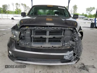 2017 Ram 1500 Express z VIN 1C6RR6FT1HS836067, wystawiony jako Copart lot #55864925 z przebiegiem 95 191 mil mil oraz Szkoda całkowita • Salvage title. Historia ofert i sprzedaży dostępna na DreamBid. Obrazek 5.