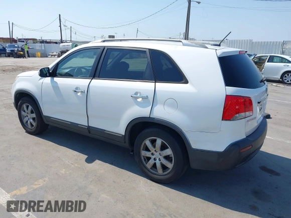 2013 Kia Sorento LX with VIN 5XYKT3A61DG317094, listed as a IAAI auction lot 42747947 with 235,917 mi miles and . Bid and sale history available at DreamBid. Image 3.
