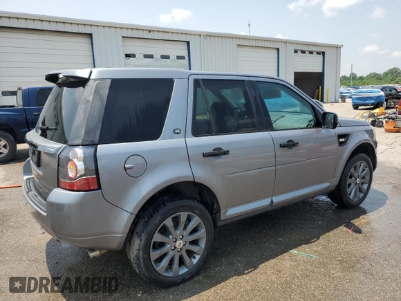 2013 Land Rover LR2 z VIN SALFR2BG2DH364538, wystawiony jako Copart lot #58549675 z przebiegiem 148 858 mil mil oraz Szkoda całkowita • Salvage title. Historia ofert i sprzedaży dostępna na DreamBid. Obrazek 3.