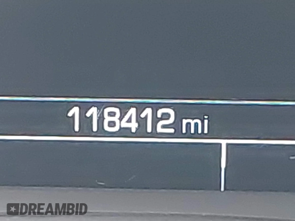 2018 Chevrolet Traverse LT Leather with VIN 1GNEVHKW1JJ218359, listed as a IAAI auction lot 41472457 with 118,412 mi miles. Bid and sale history available at carsss.com. Image 15.