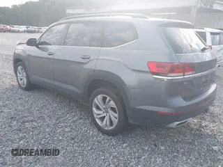 2022 Volkswagen Atlas SE with VIN 1V2JR2CA6NC518824, listed as a IAAI auction lot 42334150 with 88,184 mi miles and . Bid and sale history available at DreamBid. Image 3.