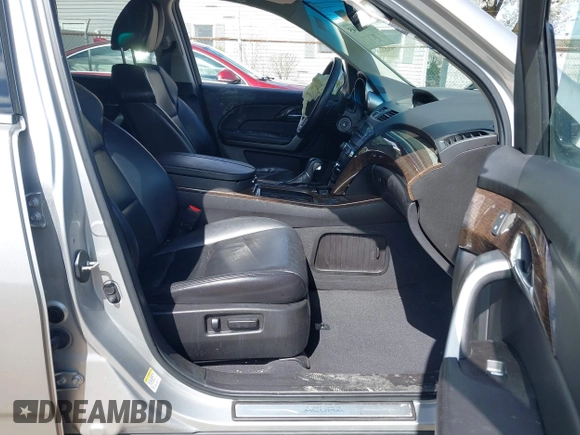 2013 Acura MDX with VIN 2HNYD2H27DH514352, listed as a IAAI auction lot 41984145 with 150,816 mi miles. Bid and sale history available at carsss.com. Image 5.
