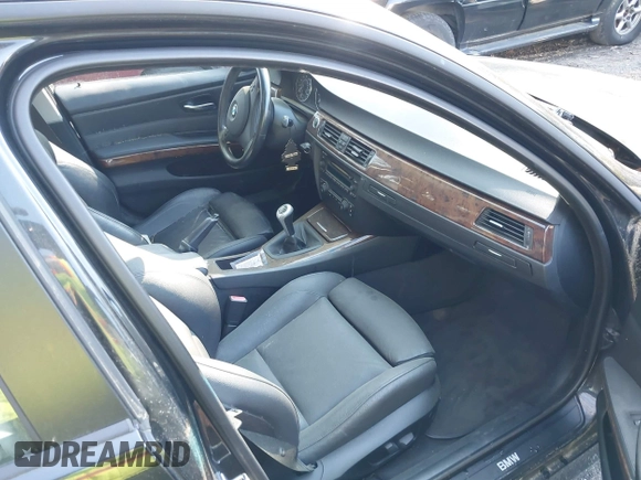 2006 BMW 3 Series 325i with VIN WBAVB13546KR57268, listed as a IAAI auction lot 42002464 with 210,663 mi miles. Bid and sale history available at carsss.com. Image 5.