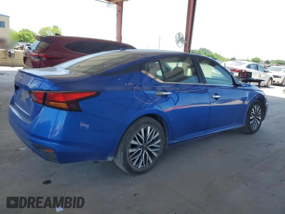 2025 Nissan Altima SV with VIN 1N4BL4DV4SN301413, listed as a Copart auction lot 54046575 with 12,866 mi miles and Clean Title. Bid and sale history available at DreamBid. Image 3.