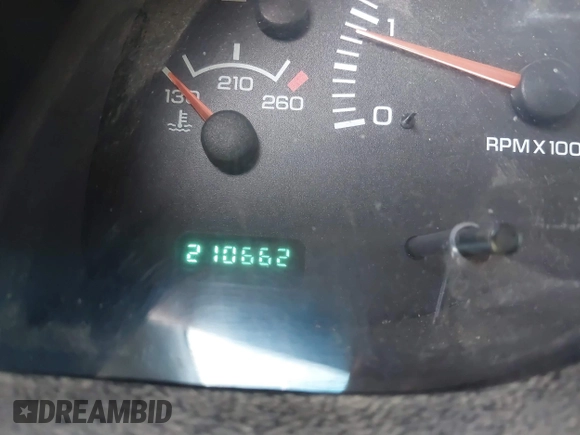 1999 Dodge 1500 z VIN 3B7HC13Z2XG197088, wystawiony jako IAAI lot #41686269 z przebiegiem 210 662 mil mil oraz . Historia ofert i sprzedaży dostępna na DreamBid. Obrazek 15.
