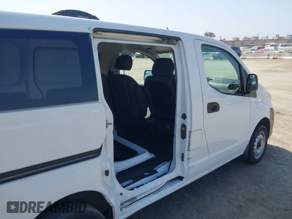2019 Nissan NV200 SV with VIN 3N6CM0KN4KK710439, listed as a IAAI auction lot 42648330 with 33,060 mi miles and . Bid and sale history available at DreamBid. Image 6.