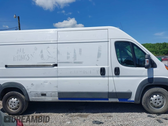 2015 Ram ProMaster Cargo with VIN 3C6TRVDG5FE501111, listed as a IAAI auction lot 42210016 with 208,038 mi miles. Bid and sale history available at carsss.com. Image 13.
