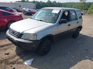 1998 Honda CR-V LX with VIN JHLRD2841WC018466, listed as a IAAI auction lot 42142021 with 184,505 mi miles. Bid and sale history available at carsss.com. Image 2.