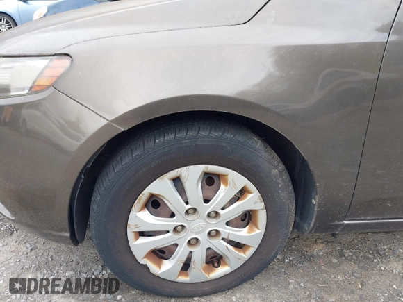 2010 Kia Forte EX with VIN KNAFU4A23A5847814, listed as a IAAI auction lot 42048432 with 97,678 mi miles. Bid and sale history available at carsss.com. Image 17.