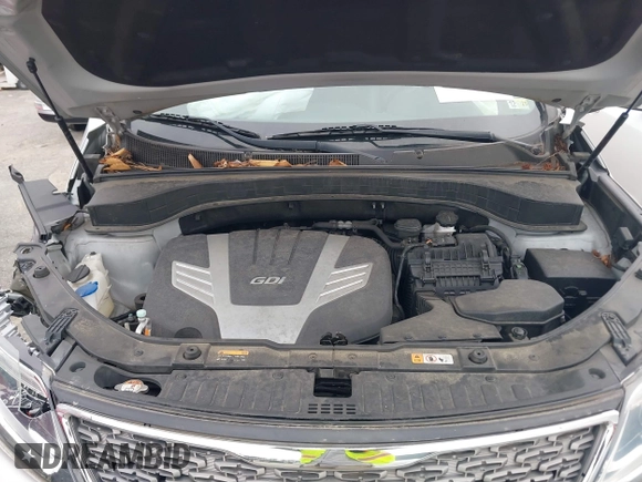 2015 Kia Sorento SX with VIN 5XYKWDA73FG633458, listed as a IAAI auction lot 41728711 with 74,160 mi miles. Bid and sale history available at carsss.com. Image 10.