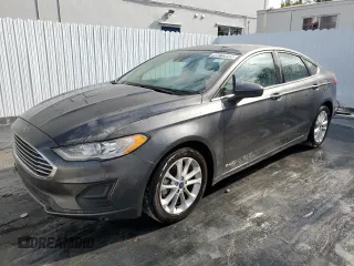 2019 Ford Fusion SE with VIN 3FA6P0HD2KR229270, listed as a Copart auction lot 49272645 with 53,075 mi miles and Clean Title. Bid and sale history available at carsss.com. Image 1.