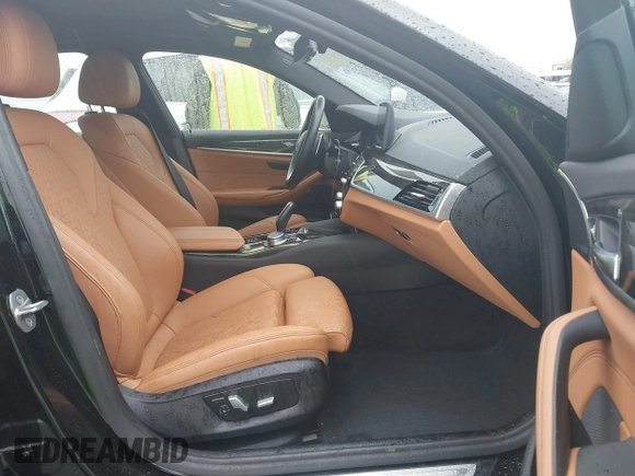 2022 BMW 5 Series 530e с VIN WBA13AG01NCJ72192, выставлен на аукционе IAAI как лот 41809247 с пробегом 27 923 миль миль и . История ставок и продаж доступна на DreamBid. Изображение 5.