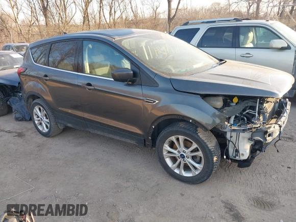 2019 Ford Escape SE with VIN 1FMCU0GD2KUA40307, listed as a IAAI auction lot 41791584 with 71,395 mi miles and . Bid and sale history available at carsss.com. Image 1.