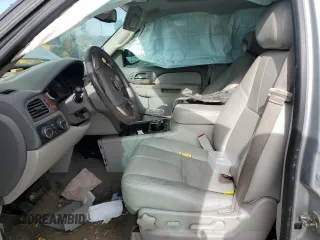 2013 Chevrolet Tahoe LT z VIN 1GNSKBE09DR236064, wystawiony jako Copart lot #47966825 z przebiegiem 172 027 mil mil oraz Szkoda całkowita • Salvage title. Historia ofert i sprzedaży dostępna na DreamBid. Obrazek 7.