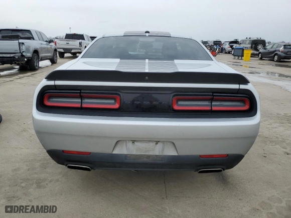 2020 Dodge Challenger SXT with VIN 2C3CDZAG7LH185203, listed as a Copart auction lot 47660205 with 116,201 mi miles and Salvage Title. Bid and sale history available at carsss.com. Image 6.