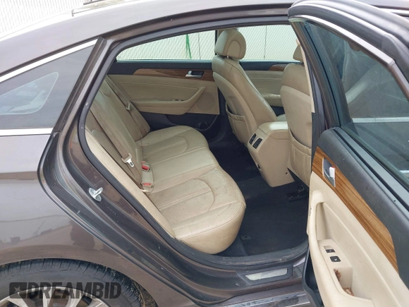 2015 Hyundai Sonata Limited with VIN 5NPE34AF4FH037765, listed as a IAAI auction lot 41887280 with 235,024 mi miles and . Bid and sale history available at carsss.com. Image 8.