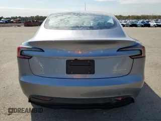 2025 Tesla Model 3 Long Range z VIN 5YJ3E1EBXSF979187, wystawiony jako Copart lot #53171955 z przebiegiem 198 mil mil oraz Szkoda całkowita • Salvage title. Historia ofert i sprzedaży dostępna na DreamBid. Obrazek 6.