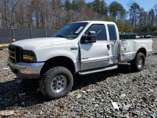 2000 Ford F-250 XL z VIN 1FTNX21F4YED40038, wystawiony jako Copart lot #49989245 z przebiegiem 248 586 mil mil oraz Szkoda całkowita • Salvage title. Historia ofert i sprzedaży dostępna na DreamBid. Obrazek 1.