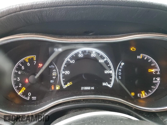 2015 Jeep Grand Cherokee Summit with VIN 1C4RJFJT1FC628057, listed as a Copart auction lot 42918075 with 218,992 mi miles and Clean Title. Bid and sale history available at carsss.com. Image 9.