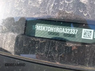 2024 Ford Explorer XLT z VIN 1FMSK7DH1RGA32337, wystawiony jako IAAI lot #41887000 z przebiegiem 16 071 mil mil oraz . Historia ofert i sprzedaży dostępna na DreamBid. Obrazek 9.