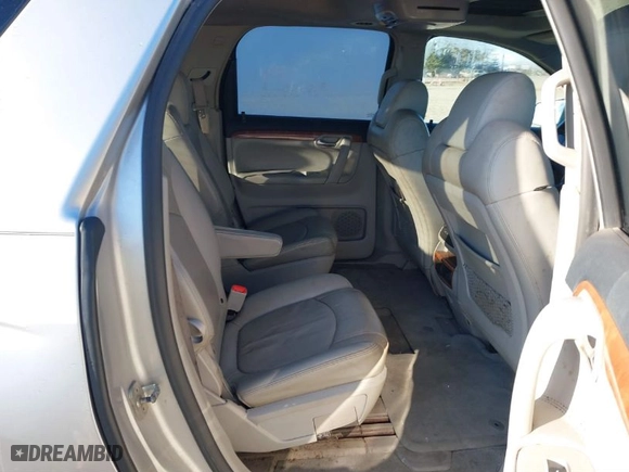 2007 Saturn Outlook XR with VIN 5GZEV23767J131366, listed as a IAAI auction lot 41439009 with 170,533 mi miles. Bid and sale history available at carsss.com. Image 8.