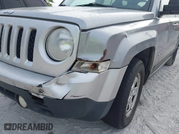 2014 Jeep Patriot Altitude with VIN 1C4NJPBA4ED812192, listed as a IAAI auction lot 42068589 with 221,337 mi miles and . Bid and sale history available at DreamBid. Image 6.