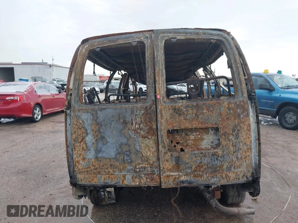 2020 Chevrolet Express Passenger LT with VIN 1GAZGPFG9L1123450, listed as a IAAI auction lot 39904603 with Not provided miles and . Bid and sale history available at DreamBid. Image 15.