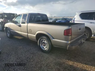 2000 GMC Sonoma SLS z VIN 1GTCS19W3Y8158978, wystawiony jako Copart lot #74180564 z przebiegiem Nie podano mil oraz Szkody całkowita. Historia ofert i sprzedaży dostępna na DreamBid. Obrazek 2.