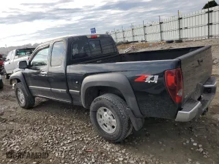 2006 Chevrolet Colorado Work Truck with VIN 1GCDT196768198060, listed as a Copart auction lot 77802484 with 182,693 mi miles and Salvage Title. Bid and sale history available at carsss.com. Image 2.