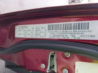2017 Ram 1500 SLT z VIN 1C6RR6GG8HS747159, wystawiony jako IAAI lot #40783594 z przebiegiem 184 719 mil mil oraz . Historia ofert i sprzedaży dostępna na DreamBid. Obrazek 9.