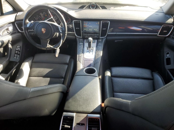 2016 Porsche Panamera 4 с VIN WP0AA2A79GL001004, выставлен на аукционе Copart как лот 42210115 с пробегом 146 466 миль миль и Списание • Salvage title. История ставок и продаж доступна на DreamBid. Изображение 8.