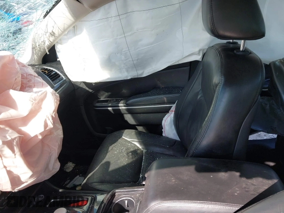 2019 Chrysler 300 Touring with VIN 2C3CCAAG9KH593494, listed as a IAAI auction lot 42042031 with 61,281 mi miles and . Bid and sale history available at DreamBid. Image 5.