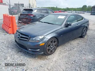 2014 Mercedes-Benz C 250 z VIN WDDGJ4HB9EG224400, wystawiony jako IAAI lot #42054054 z przebiegiem 40 200 mil mil oraz . Historia ofert i sprzedaży dostępna na DreamBid. Obrazek 17.