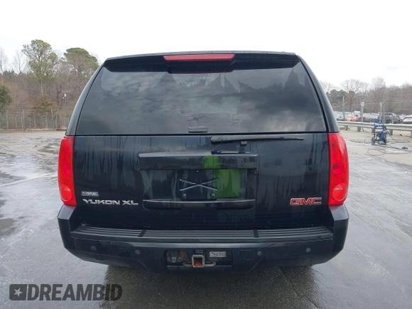 2008 GMC Yukon XL SLT 4SB z VIN 1GKFK16328J230256, wystawiony jako IAAI lot #41095902 z przebiegiem 506 991 mil mil oraz . Historia ofert i sprzedaży dostępna na DreamBid. Obrazek 15.