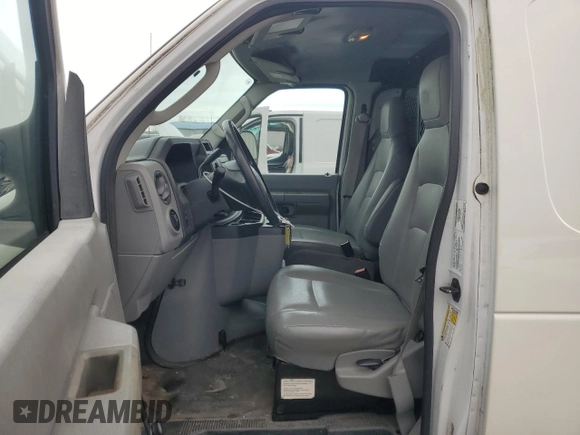 2014 Ford Econoline Cargo Commercial with VIN 1FTNS2EW9EDA62926, listed as a Copart auction lot 44061685 with 119,081 mi miles and Clean Title. Bid and sale history available at carsss.com. Image 7.