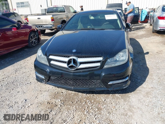 2013 Mercedes-Benz C 250 с VIN WDDGJ4HB9DF970401, выставлен на аукционе IAAI как лот 41981575 с пробегом 152 080 миль миль и . История ставок и продаж доступна на DreamBid. Изображение 6.