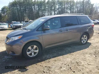 2017 Toyota Sienna LE Auto Access Seat with VIN 5TDKZ3DC7HS771388, listed as a Copart auction lot 54511395 with 205,626 mi miles and Clean Title. Bid and sale history available at carsss.com. Image 1.
