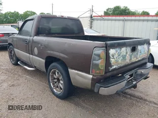 1999 Chevrolet Silverado 1500 with VIN 1GCEC14W0XZ170429, listed as a IAAI auction lot 41910557 with 301,746 mi miles. Bid and sale history available at carsss.com. Image 3.