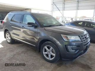 2016 Ford Explorer XLT with VIN 1FM5K8DHXGGB80471, listed as a IAAI auction lot 41826167 with 199,251 mi miles. Bid and sale history available at carsss.com. Image 1.